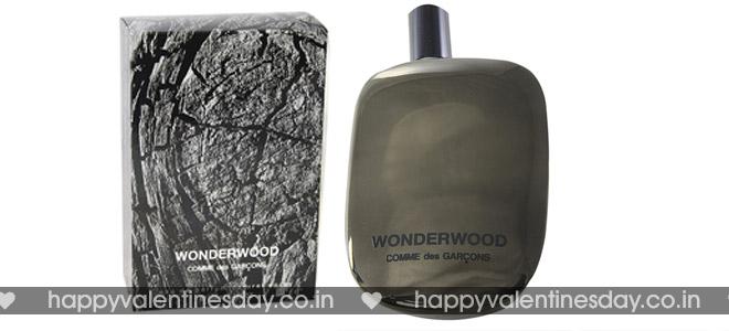 Comme-des-Garcons-Wonderwood-Eau-De-Parfum-Spray-best-gift-on-this-valentines-day-for-him